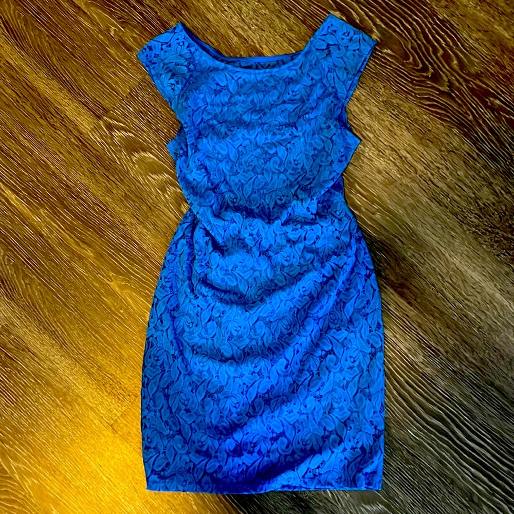Mini lace dress
